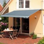 Toldo elétrico retrátil com função manual de manivela e controle remoto 300x250 cm verde e branco