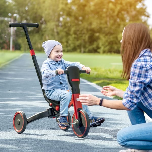 Triciclo Infantil 4 em 1 para Crianças acima de 18 Meses com Guiador Ajustável e Desmontável 101x45x76
